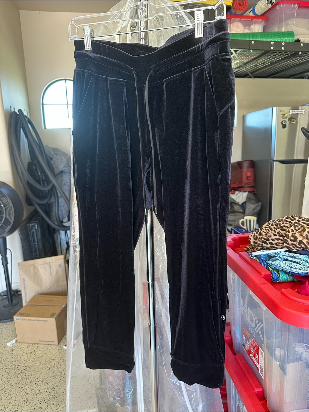 lululemon athletica Black Velvet Track Joggers - Picture 1 of 4